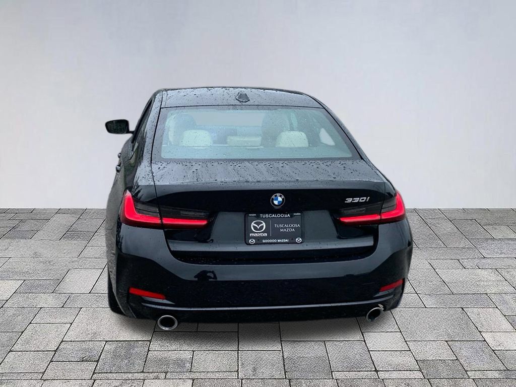 Used 2023 BMW 330i Sedan RWD image 6