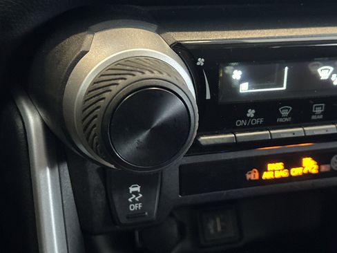 Used 2025 Toyota RAV4 LE image 30