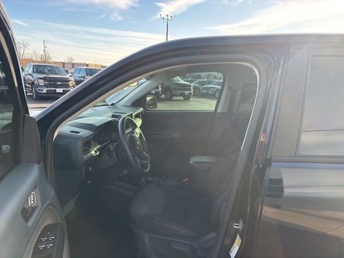 Used 2023 Ford Maverick XL image 13