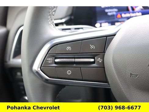 Certified 2025 Chevrolet Suburban Z71 AWD/4WD image 12