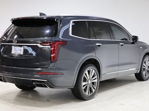 Used 2021 Cadillac XT6 Premium Luxury AWD/4WD image 7