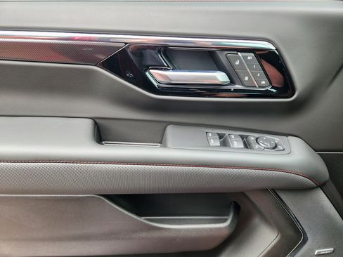 New 2026 Chevrolet Suburban RST w/ RST Capability Package image 18