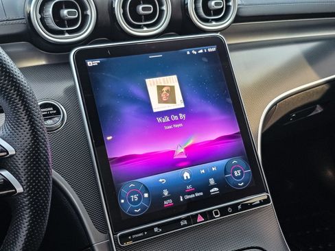 Used 2024 Mercedes-Benz C 300 4MATIC Sedan image 9