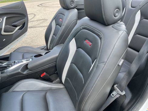 Used 2023 Chevrolet Camaro SS RWD image 39