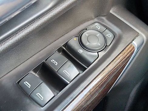 Used 2020 GMC Sierra 1500 Elevation w/ Elevation Value Package AWD/4WD image 28