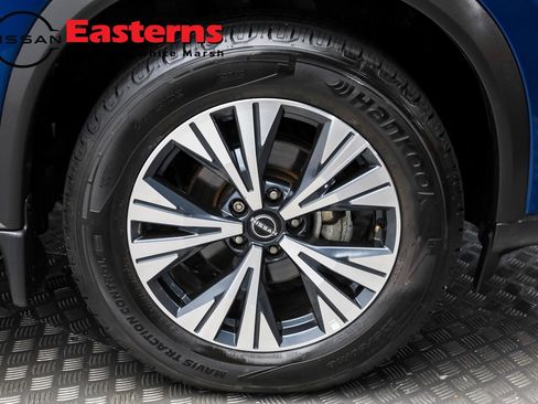 Used 2022 Nissan Rogue SV image 44