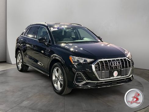 Used 2022 Audi Q3 2.0T Premium image 1