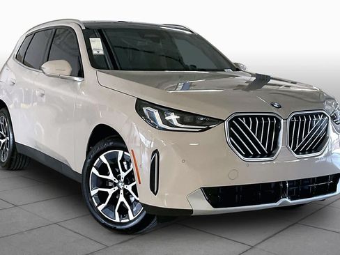 New 2026 BMW X3 xDrive30i w/ Premium Package AWD/4WD image 2