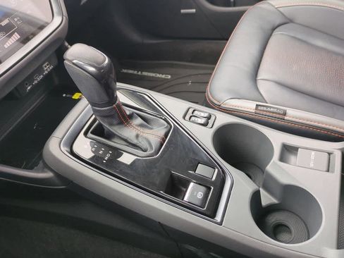 Certified 2025 Subaru Crosstrek 2.5i Limited image 31