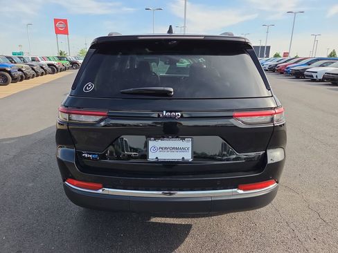 Used 2022 Jeep Grand Cherokee Limited 4xe w/ Luxury Tech Group II image 6