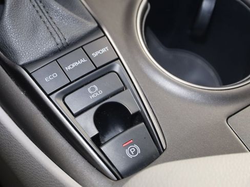 Used 2023 Toyota Camry XSE FWD image 25
