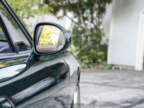 Used 2001 MAZDA MX-5 Miata RWD image 52