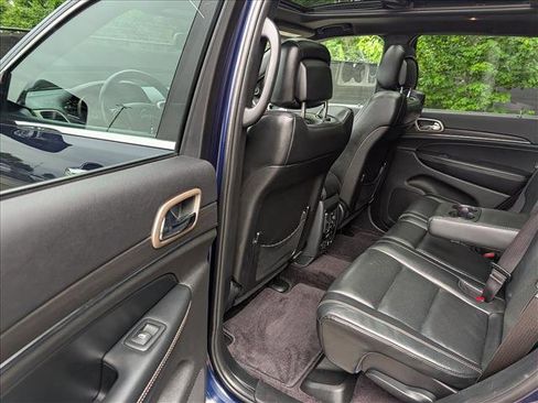 Used 2016 Jeep Grand Cherokee Limited w/ Luxury Group II AWD/4WD image 28