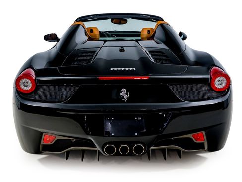 Used 2014 Ferrari 458 Spider image 17