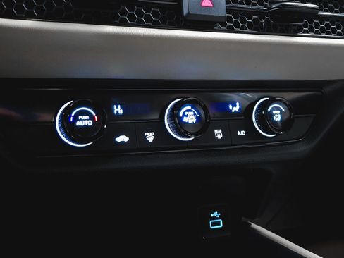 Certified 2024 Honda HR-V LX image 26