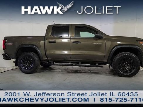 Used 2024 Chevrolet Colorado Trail Boss w/ Advanced Trailering Package AWD/4WD image 7