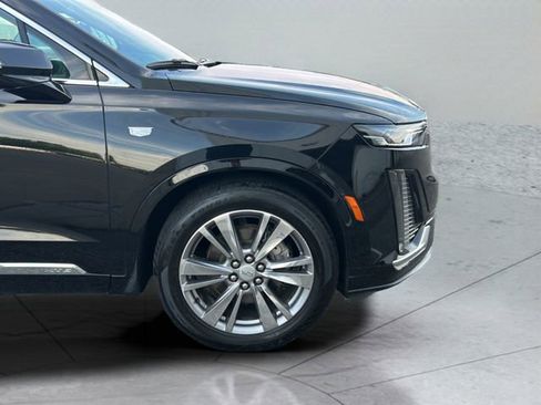 Used 2023 Cadillac XT6 Premium Luxury AWD/4WD image 32