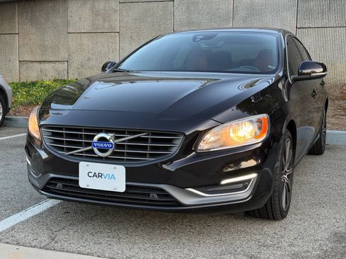 Used 2015 Volvo S60 T5 Premier w/ Convenience Package FWD image 3