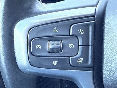 Used 2023 Chevrolet Silverado 1500 LT AWD/4WD image 11