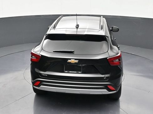 Used 2024 Chevrolet Trax LT FWD image 12