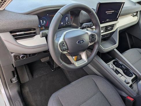 New 2026 Ford Explorer Active image 9