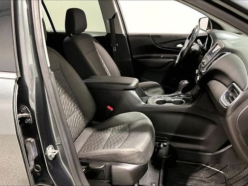 Used 2020 Chevrolet Equinox LT image 30