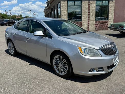 Used 2013 Buick Verano FWD image 3