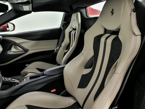 Used 2021 Ferrari 812 GTS image 28