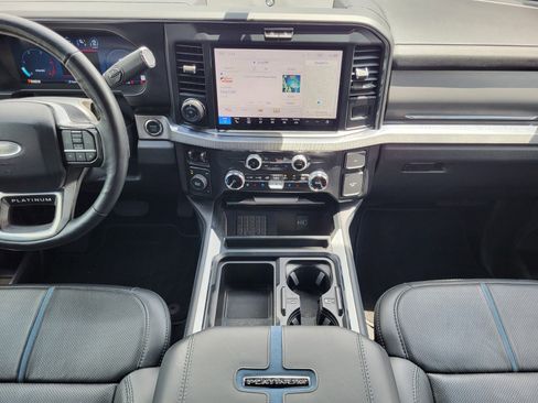 Used 2025 Ford F350 Platinum AWD/4WD image 16