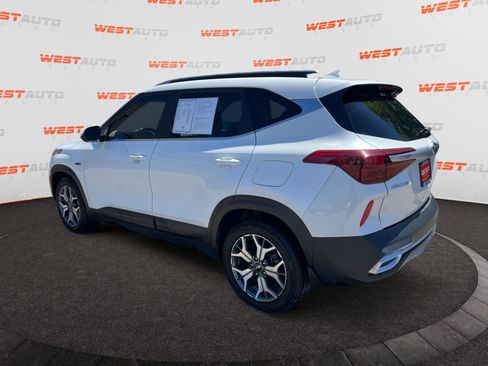 Used 2021 Kia Seltos EX AWD/4WD image 3