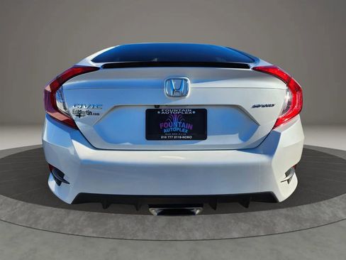 Used 2019 Honda Civic Sport image 4