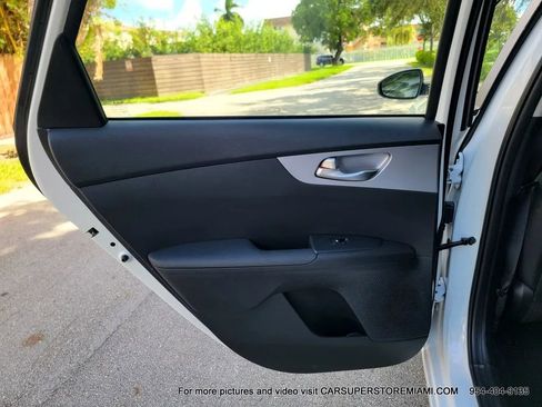 Used 2024 Kia Forte LX image 18