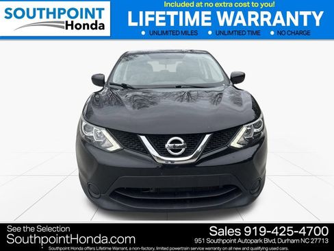 Used 2018 Nissan Rogue Sport S w/ S Appearance Package image 2