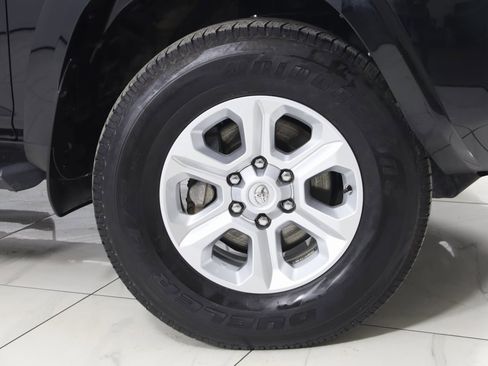 Used 2024 Toyota 4Runner SR5 Premium image 15