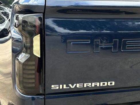 Used 2020 Chevrolet Silverado 2500 LTZ w/ LTZ Premium Package AWD/4WD image 7