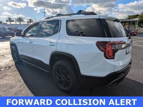Used 2022 GMC Acadia AT4 w/ Technology Package image 5