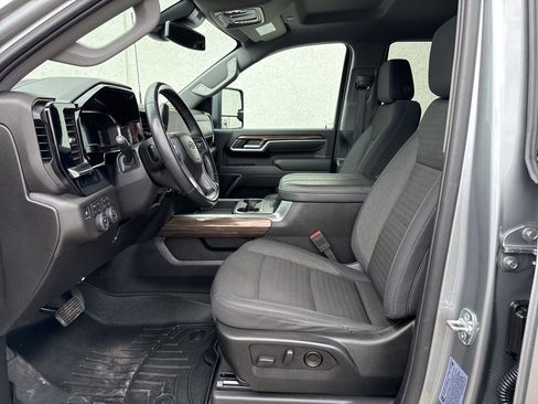 Used 2025 Chevrolet Silverado 3500 LT w/ Trail Boss Package AWD/4WD image 11