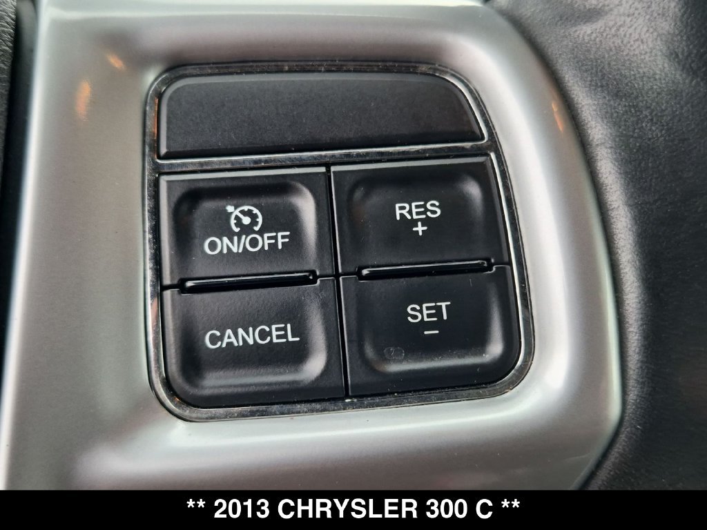 Used 2013 Chrysler 300 C RWD image 6
