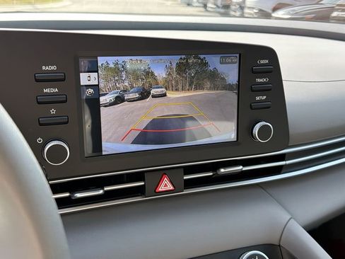 New 2026 Hyundai Elantra SE image 25