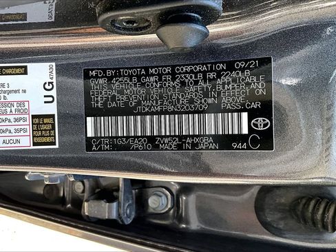 Used 2022 Toyota Prius Prime Limited FWD image 16