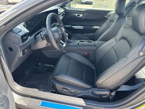 New 2025 Ford Mustang Premium image 19