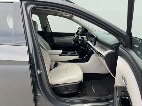 Used 2026 Hyundai Tucson Limited AWD/4WD image 17