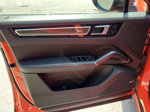 Certified 2021 Porsche Cayenne GTS AWD/4WD image 24