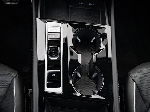 Used 2024 Volkswagen Atlas Cross Sport SEL Premium R-Line image 40