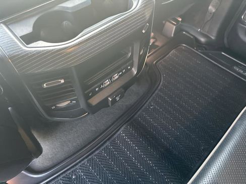 Used 2020 RAM 1500 Limited image 17