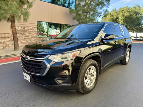Used 2018 Chevrolet Traverse LS image 5