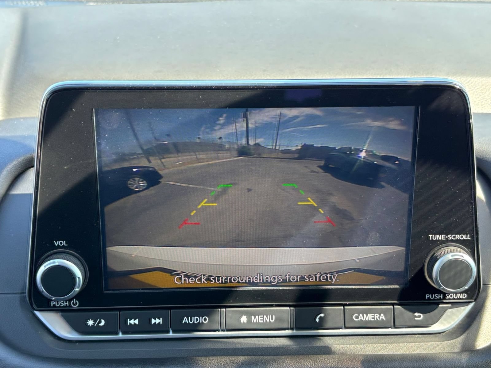 Used 2025 Nissan Rogue SV AWD/4WD image 25