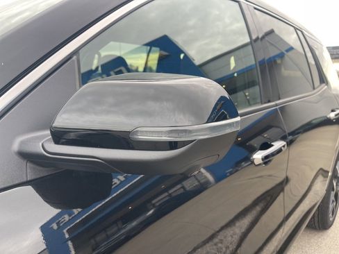 New 2026 Chevrolet Traverse High Country image 12