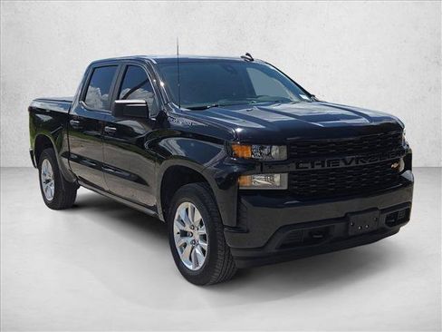 Used 2021 Chevrolet Silverado 1500 Custom w/ Safety Confidence Package AWD/4WD image 3