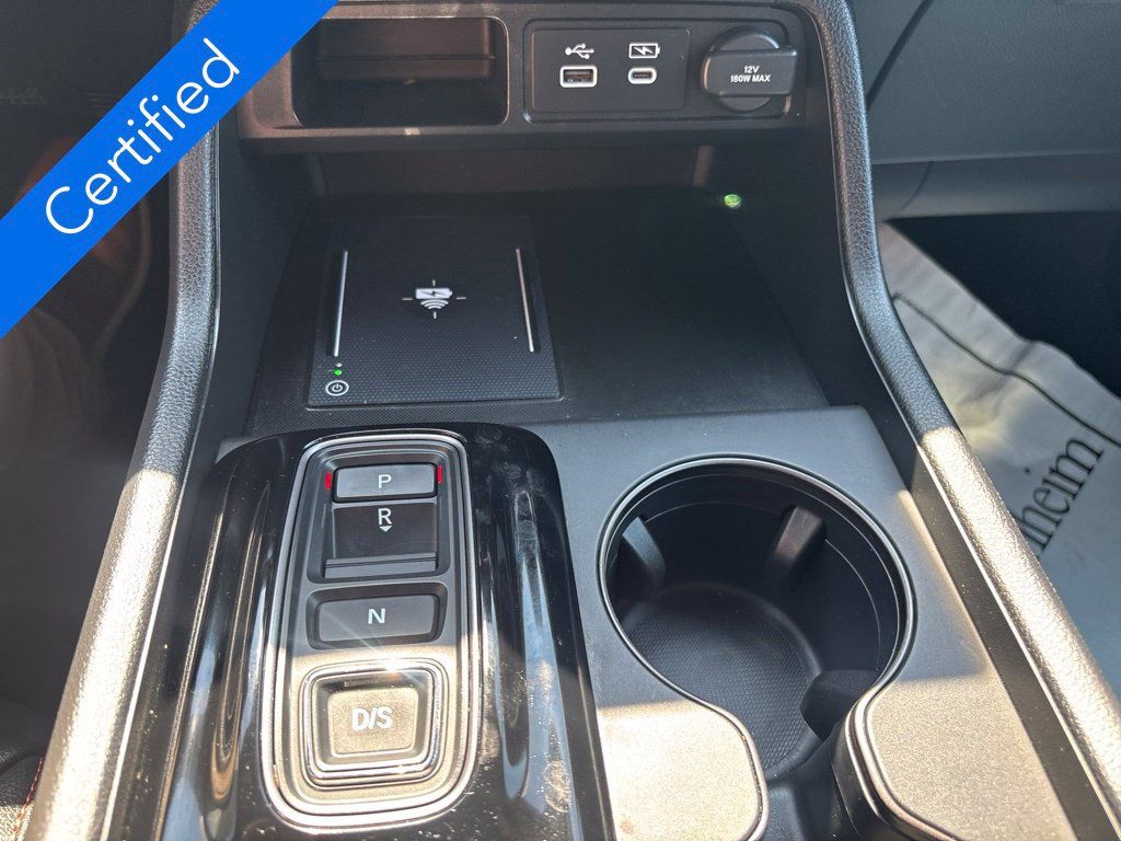 Used 2025 Honda Pilot TrailSport image 18